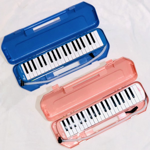 37 Keys Durable ABS Hard case Bee Brand 2 year warranty Melodica Blue pink Green Piano Instrument Soprano Air Piano with Mouthpiece with Hard ABS Case for Music Lovers Beginners Kids - Blue, Pink, Green