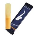 1 Pc Vandoren E Flat Alto Saxophone Reed Strength 2.0 / 2.5 / 3.0 | Paris Traditional Alto Sax Reed | Professional Bb Eb Alto Sax Reed for Practice Band Studio Performance