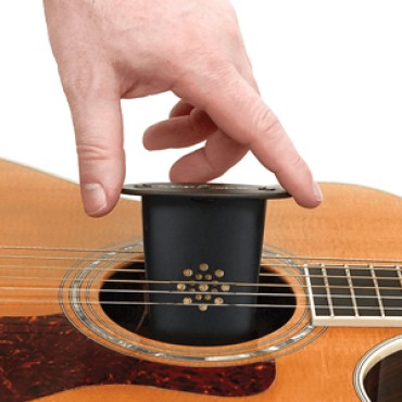 Guitar Humidifier - Acoustic Guitar Soundhole Humidifier with Sponge - Non Drip - Suspends from Strings  Protects your guitar giving humidification during dry seasons