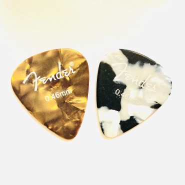 2 Pcs 351 Shape Classic Medium 0.46mm Celluloid Pick for guitar, mandolin, Ukulele 